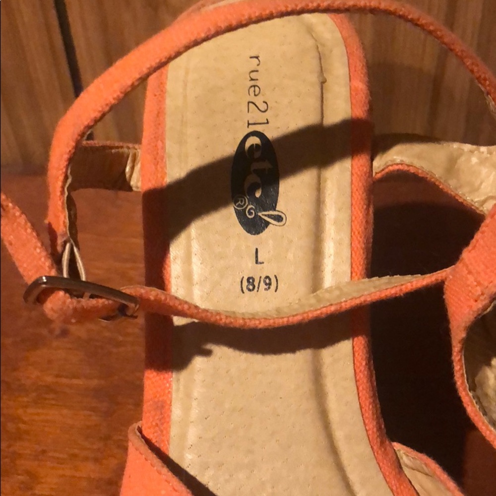 Sandals - Picture 3 of 5